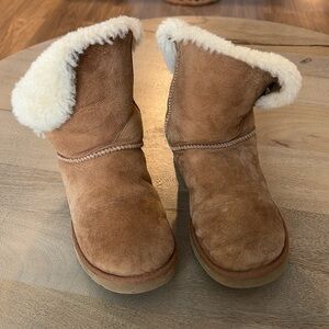 UGGs size 8
